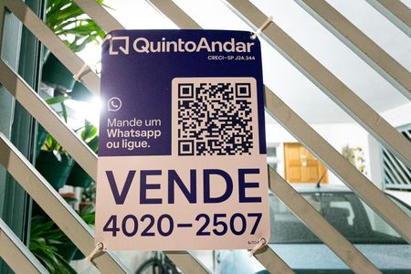 Casa à venda com 140m², 2 quartos e 1 vaga Casa à venda com 140m², 2 quartos e 1 vagaFachada