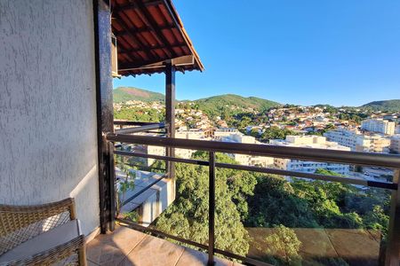 Casa para alugar com 220m², 2 quartos e 4 vagasQuarto