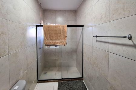 Casa para alugar com 220m², 2 quartos e 4 vagasBanheiro Social