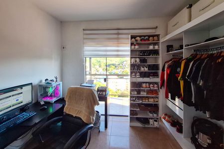 Casa para alugar com 220m², 2 quartos e 4 vagasQuarto