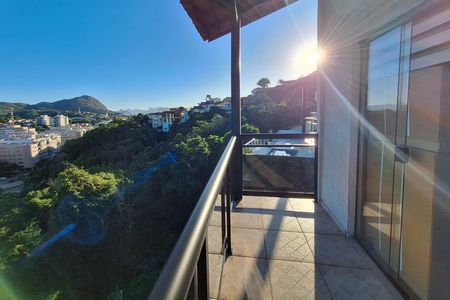 Casa para alugar com 220m², 2 quartos e 4 vagasQuarto