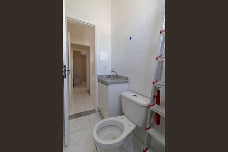 Casa de condomínio à venda com 100m², 2 quartos e 2 vagas Casa de condomínio à venda com 100m², 2 quartos e 2 vagasBanheiro Suíte 1