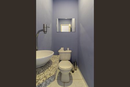 Casa de condomínio à venda com 100m², 2 quartos e 2 vagasLavabo