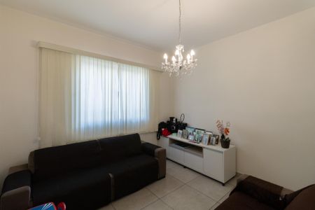 Casa de condomínio à venda com 100m², 2 quartos e 2 vagasSala