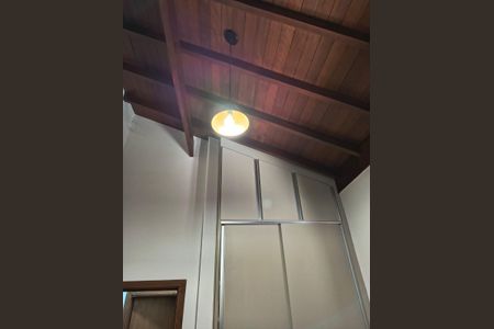 Casa de condomínio à venda com 188m², 3 quartos e 2 vagasQuarto 2