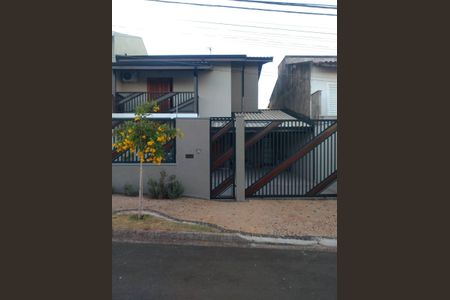 Casa de condomínio à venda com 188m², 3 quartos e 2 vagasFachada