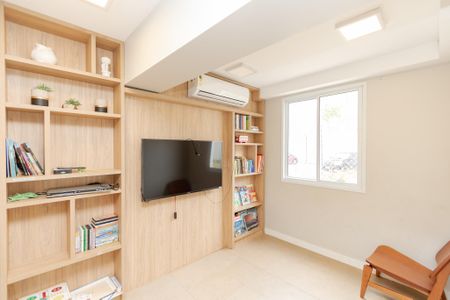 Apartamento à venda com 43m², 2 quartos e sem vagaÁrea Comum - Salão de Jogos