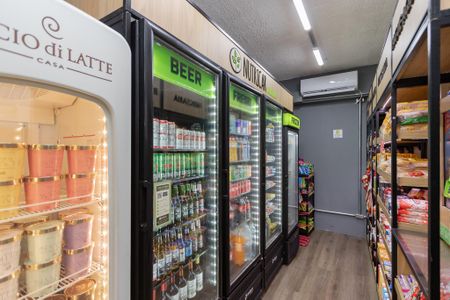 Apartamento à venda com 43m², 2 quartos e sem vagaÁrea Comum - Mini Mercado