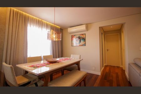 Apartamento à venda com 89m², 2 quartos e 1 vagaSala