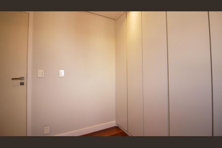 Apartamento à venda com 89m², 2 quartos e 1 vagaQuarto 2