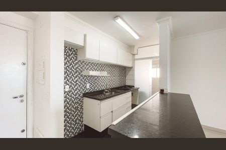 Apartamento à venda com 92m², 3 quartos e 2 vagasCozinha