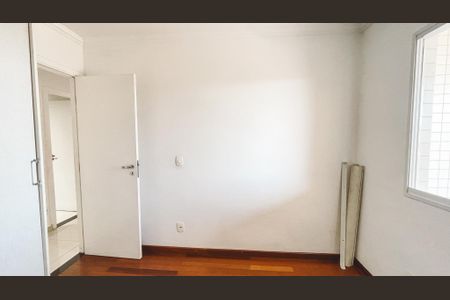 Apartamento à venda com 92m², 3 quartos e 2 vagasQuarto 1