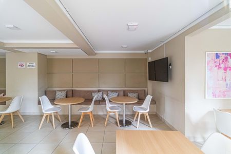 Apartamento para alugar com 28m², 1 quarto e sem vagaÁrea comum - Salão de festas