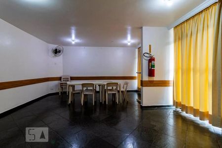 Apartamento à venda com 74m², 3 quartos e 2 vagas Apartamento à venda com 74m², 3 quartos e 2 vagasÁrea comum - Salão de Festas