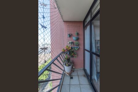 Apartamento à venda com 74m², 3 quartos e 2 vagasVaranda