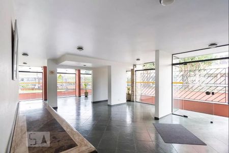 Apartamento à venda com 74m², 3 quartos e 2 vagas Apartamento à venda com 74m², 3 quartos e 2 vagasHall Social