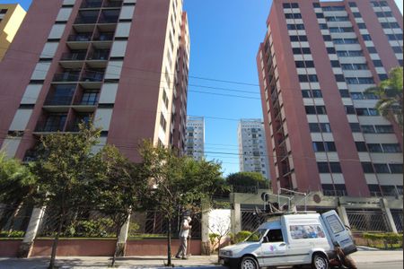 Apartamento à venda com 74m², 3 quartos e 2 vagasFachada
