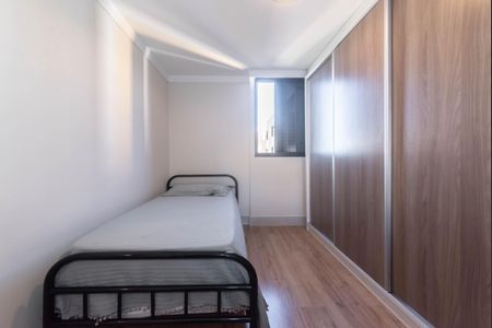 Apartamento à venda com 74m², 3 quartos e 2 vagasQuarto 2
