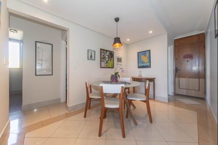 Apartamento à venda com 74m², 3 quartos e 2 vagasSala