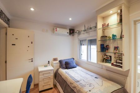 Casa à venda com 201m², 3 quartos e 2 vagasSuíte 2