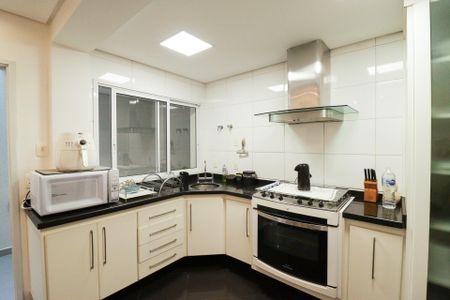 Casa à venda com 201m², 3 quartos e 2 vagasCozinha
