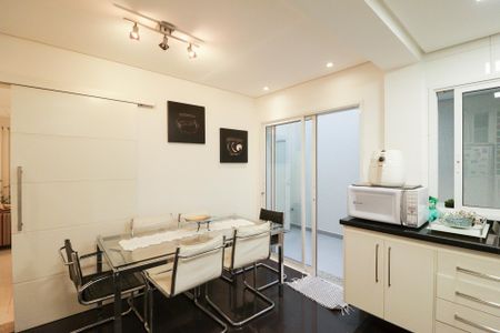 Casa à venda com 201m², 3 quartos e 2 vagasCozinha