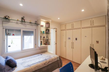 Casa à venda com 201m², 3 quartos e 2 vagasSuíte 2