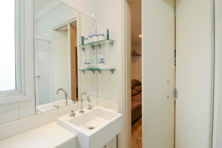 Casa à venda com 201m², 3 quartos e 2 vagasBanheiro da Suíte 1