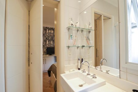 Casa à venda com 201m², 3 quartos e 2 vagasBanheiro da Suíte 2