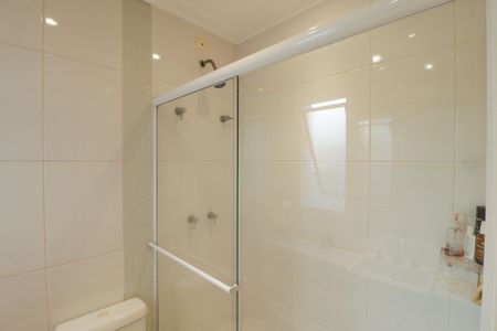 Casa à venda com 201m², 3 quartos e 2 vagasBanheiro da Suíte 2