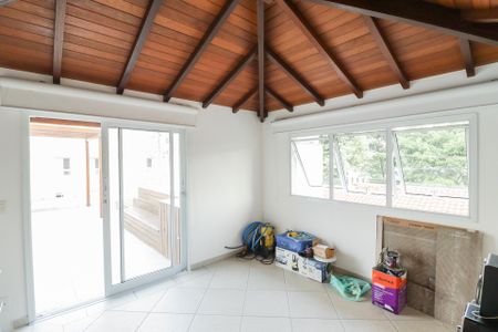 Casa à venda com 201m², 3 quartos e 2 vagasTerraço