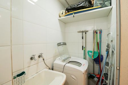 Casa à venda com 201m², 3 quartos e 2 vagasChurrasqueira e Área de Serviço