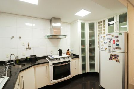 Casa à venda com 201m², 3 quartos e 2 vagasCozinha