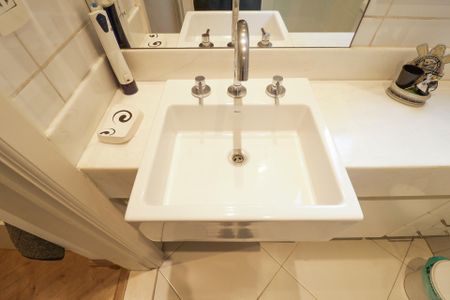 Casa à venda com 201m², 3 quartos e 2 vagasBanheiro da Suíte 2