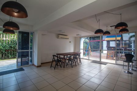 Apartamento à venda com 62m², 2 quartos e 1 vaga Apartamento à venda com 62m², 2 quartos e 1 vagaÁrea comum - Salão de festas