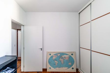 Apartamento à venda com 115m², 3 quartos e 2 vagasQuarto 01