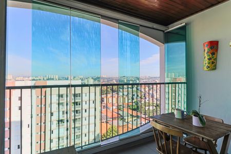 Apartamento à venda com 115m², 3 quartos e 2 vagasVaranda