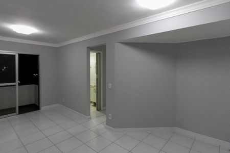 Apartamento à venda com 55m², 2 quartos e 1 vaga Apartamento à venda com 55m², 2 quartos e 1 vagaSala