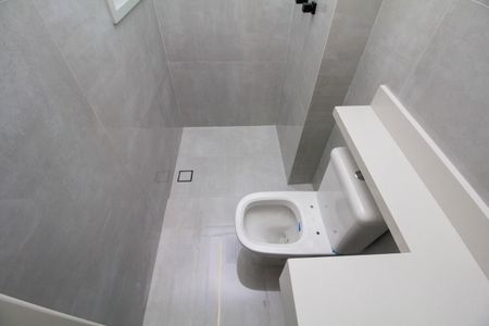 Casa à venda com 192m², 3 quartos e 3 vagas Casa à venda com 192m², 3 quartos e 3 vagasBanheiro da Suíte 1