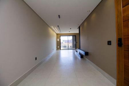 Casa à venda com 192m², 3 quartos e 3 vagas Casa à venda com 192m², 3 quartos e 3 vagasSala