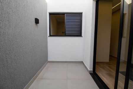 Casa à venda com 192m², 3 quartos e 3 vagas Casa à venda com 192m², 3 quartos e 3 vagasJardim de Inverno