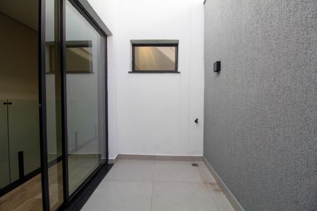 Casa à venda com 192m², 3 quartos e 3 vagas Casa à venda com 192m², 3 quartos e 3 vagasJardim de Inverno