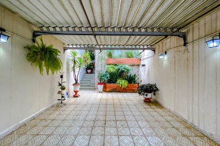 Casa à venda com 220m², 3 quartos e 2 vagasGaragem