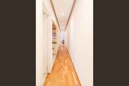 Casa à venda com 200m², 3 quartos e 1 vaga