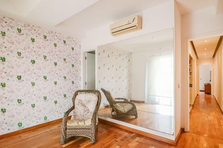 Casa à venda com 200m², 3 quartos e 1 vaga