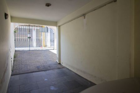 Casa à venda com 146m², 4 quartos e 2 vagas Casa à venda com 146m², 4 quartos e 2 vagasGaragem