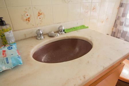 Casa à venda com 146m², 4 quartos e 2 vagas Casa à venda com 146m², 4 quartos e 2 vagasBanheiro 2