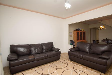 Casa à venda com 146m², 4 quartos e 2 vagas Casa à venda com 146m², 4 quartos e 2 vagasSala