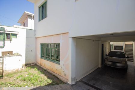 Casa à venda com 146m², 4 quartos e 2 vagas Casa à venda com 146m², 4 quartos e 2 vagasQuintal