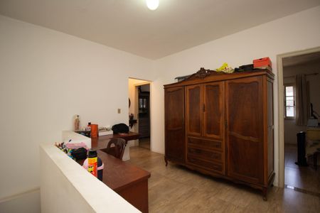 Casa à venda com 146m², 4 quartos e 2 vagas Casa à venda com 146m², 4 quartos e 2 vagasCorredor dos Quartos